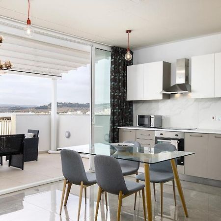 Hilltop Apartments - Stylish Comfort Living Close To The Sea, Bugibba San Pawl il-Baħar Eksteriør billede