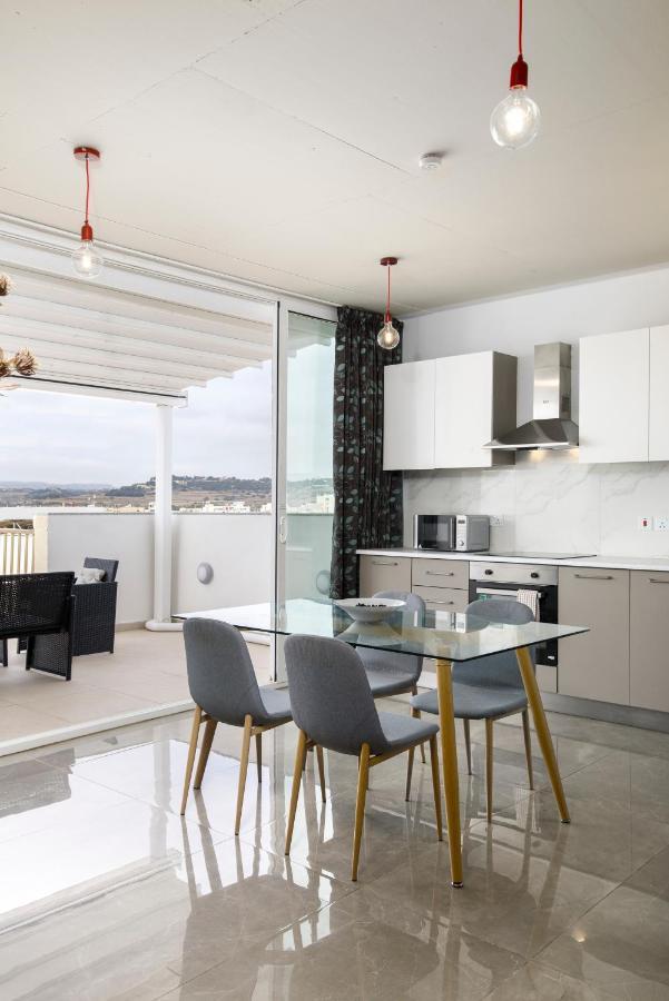 Hilltop Apartments - Stylish Comfort Living Close To The Sea, Bugibba San Pawl il-Baħar Eksteriør billede