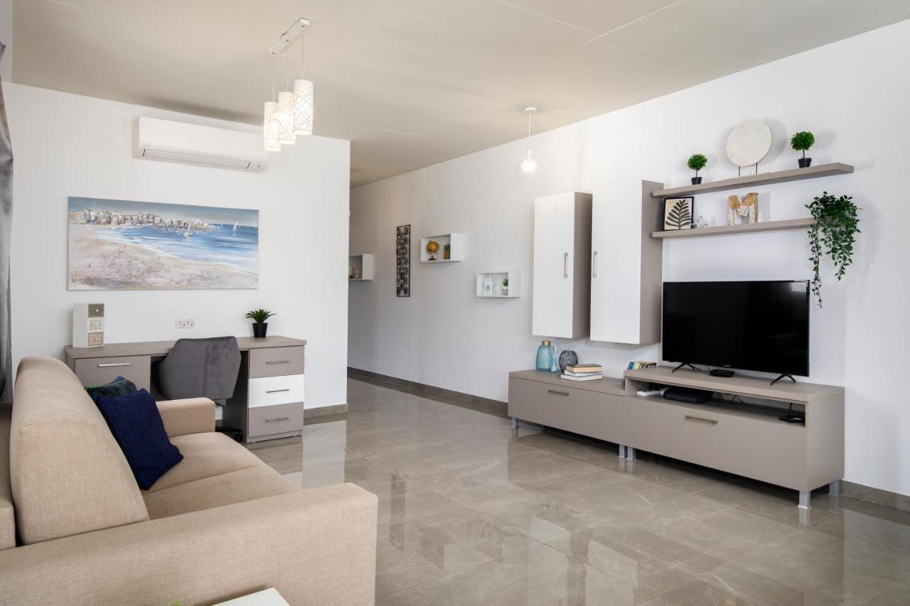 Hilltop Apartments - Stylish Comfort Living Close To The Sea, Bugibba San Pawl il-Baħar Eksteriør billede