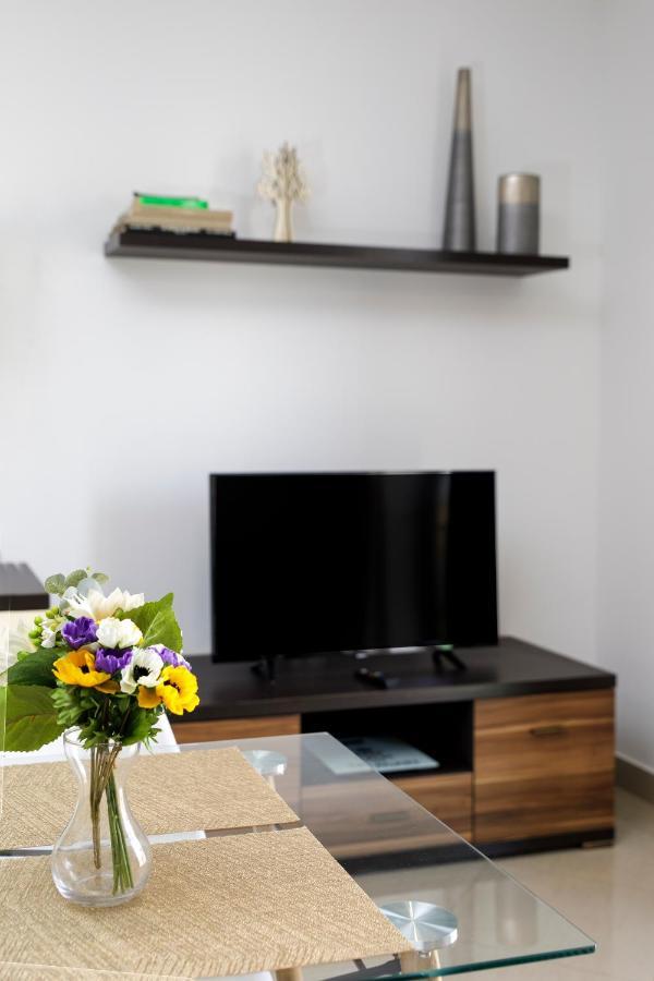 Hilltop Apartments - Stylish Comfort Living Close To The Sea, Bugibba San Pawl il-Baħar Eksteriør billede