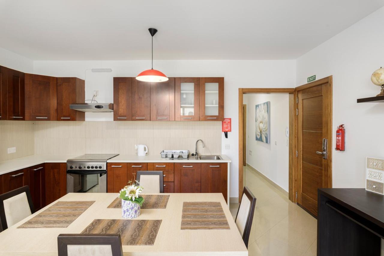 Hilltop Apartments - Stylish Comfort Living Close To The Sea, Bugibba San Pawl il-Baħar Eksteriør billede